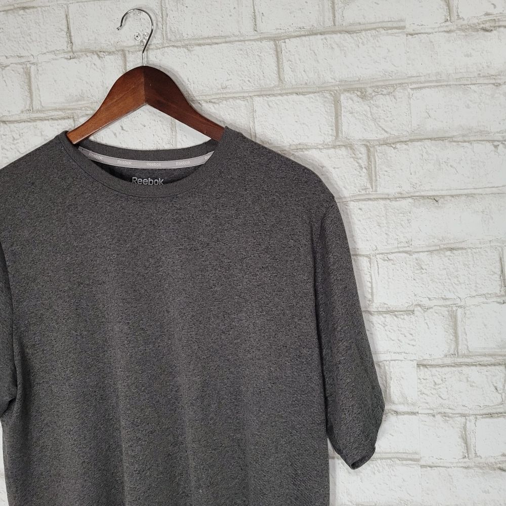 Reebox dark gray tee - Picture 2 of 12